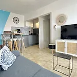 Apartament 150m De La Avec Climatisation Et Parking Prive - Fr-1-529-37 Le Barcarès